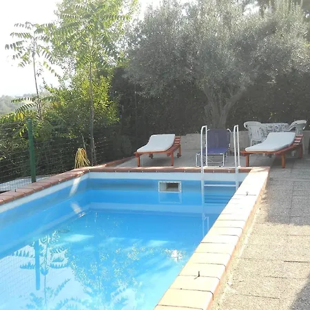 Ferienwohnung Fuer 6 Personen In Catignano, Abruzzen